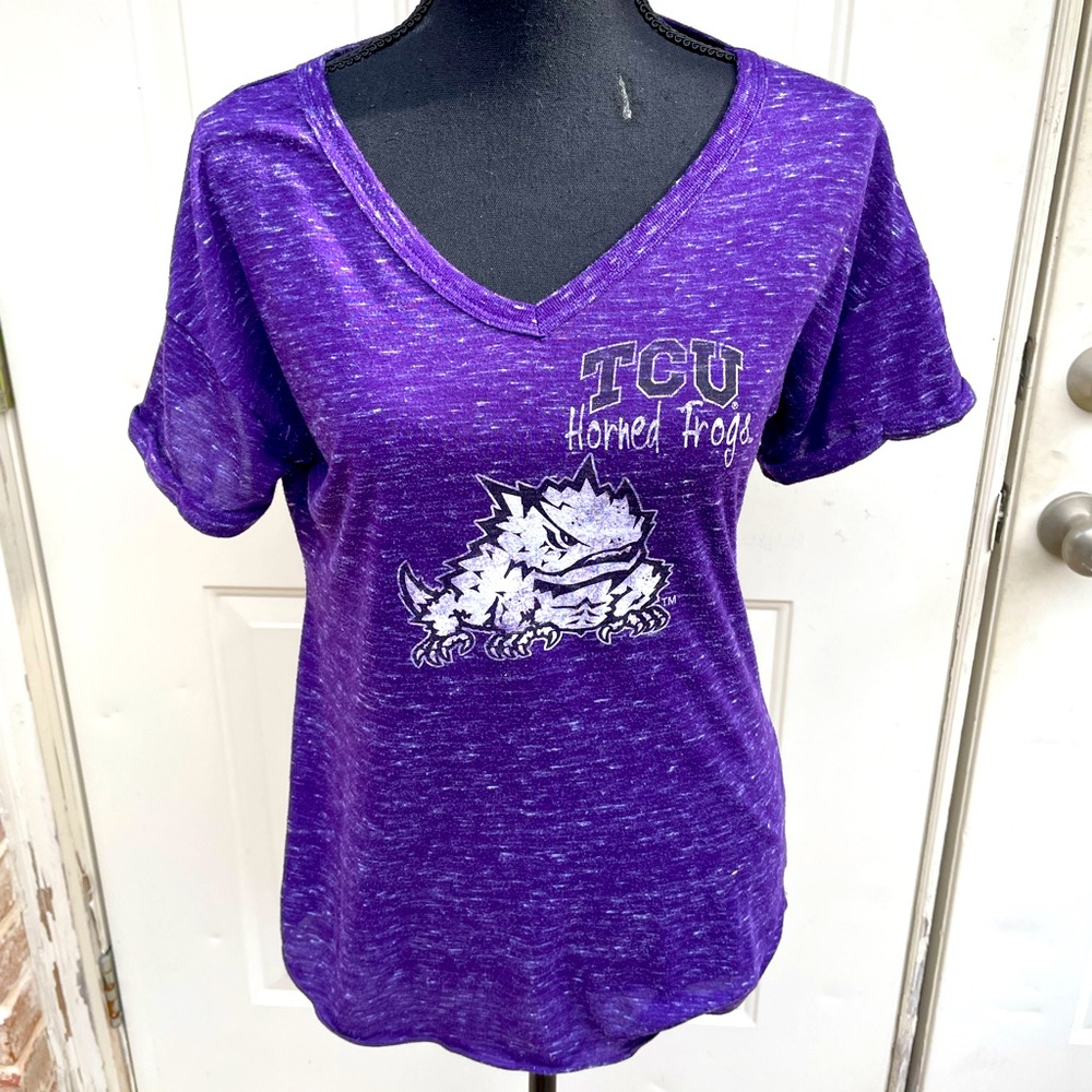 TCU Horned Frogs, Short Sleeve, Purple, V-neck, Shirt, Size M